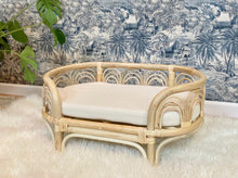 Load image into Gallery viewer, Sunrise Rattan Pet Bed Pet Bed Picnic Imports