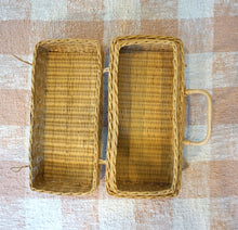 Load image into Gallery viewer, Rectangular Wicker Case
