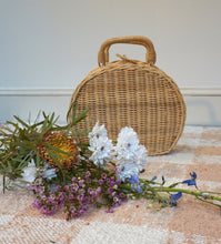 Load image into Gallery viewer, Vintage style Wicker Case
