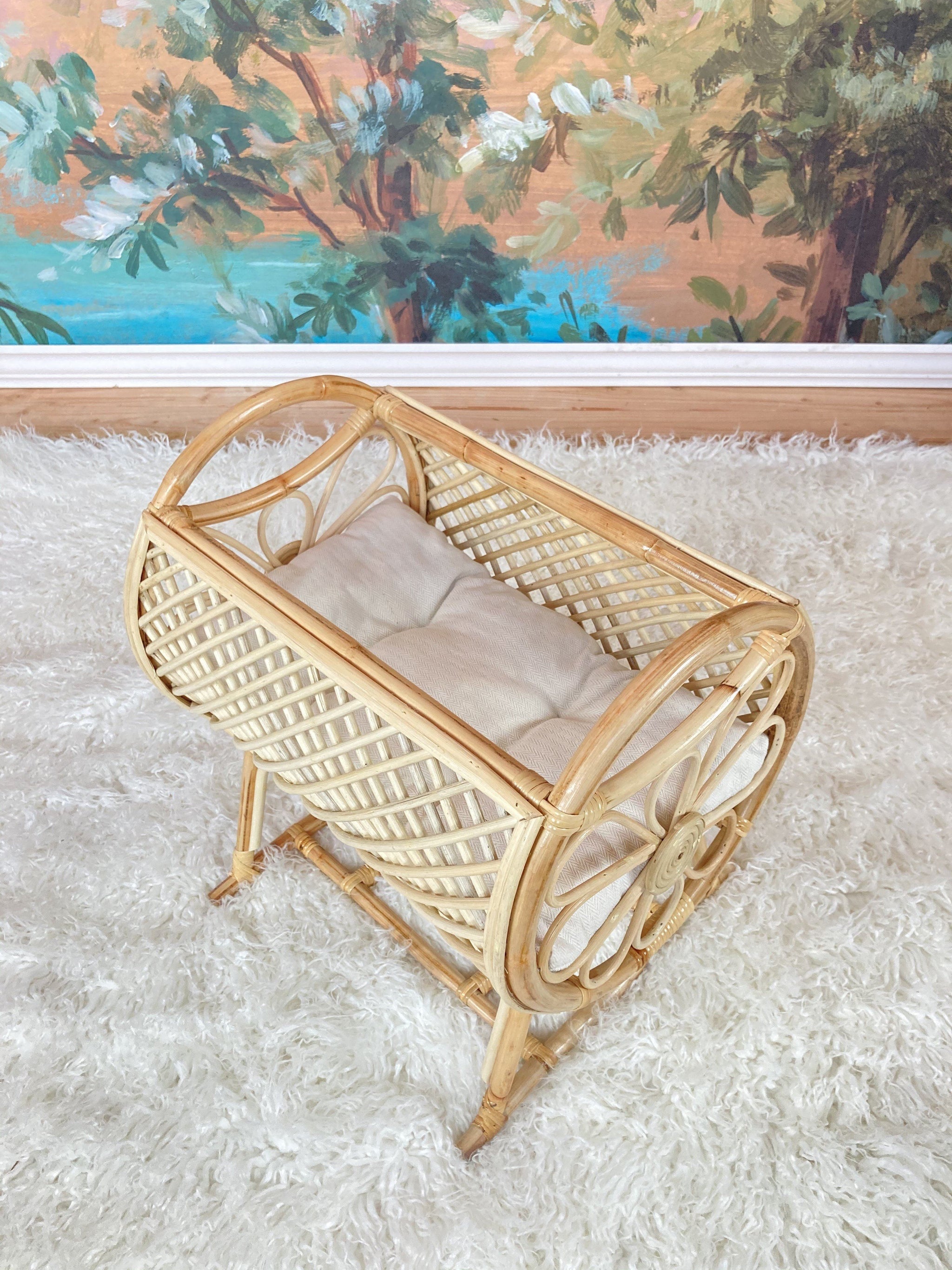 Cane baby bassinet hotsell